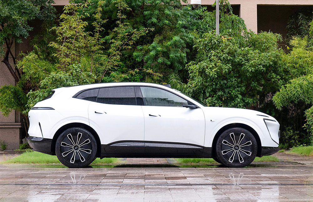 Avatr 07 Ultra EV Edition (White) - Image 4