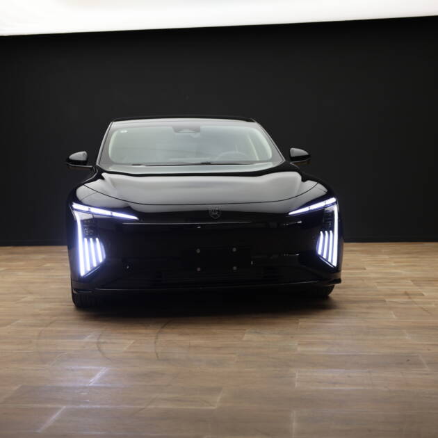 Forthing S7 E7 (Balck)